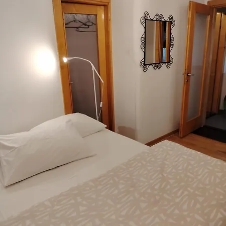 Apartmán Cricket Song In Center Of